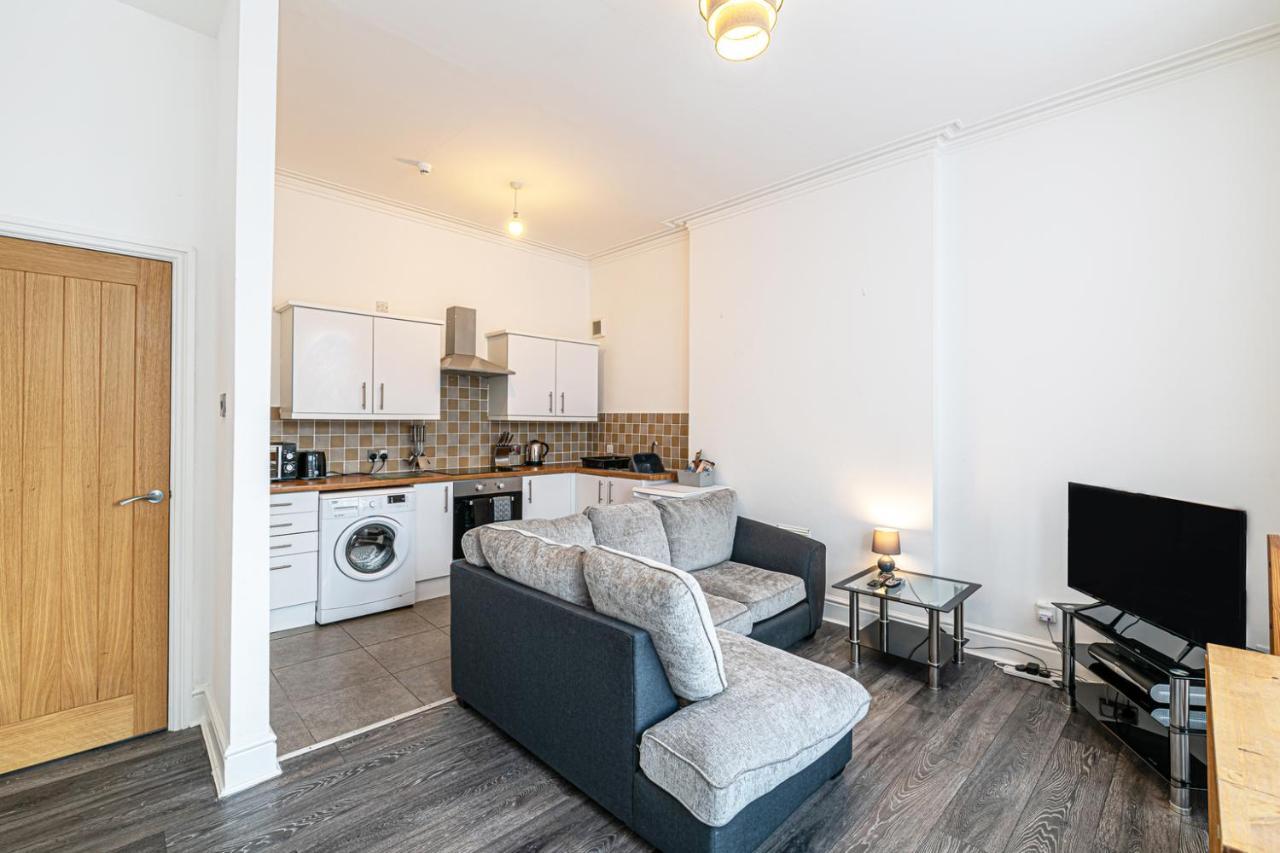 One Bedroom Holiday Apartment קולווין ביי מראה חיצוני תמונה